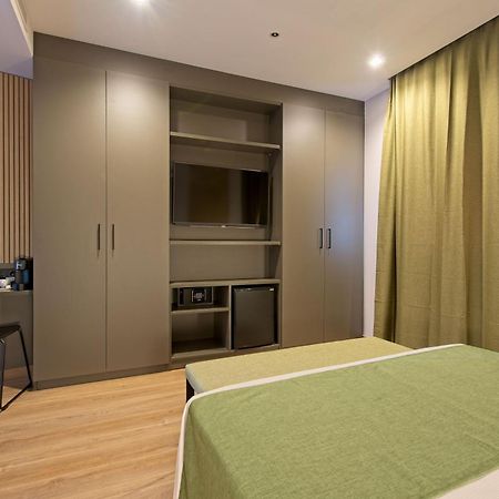Dwo Colours Alcala Hotell Madrid Exteriör bild