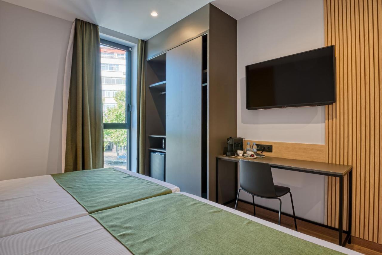 Dwo Colours Alcala Hotell Madrid Exteriör bild
