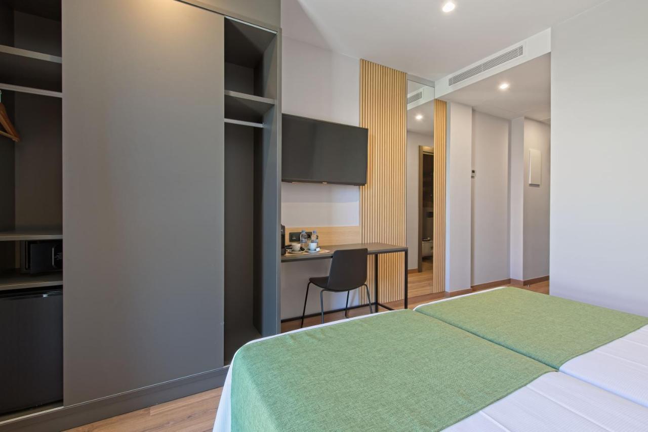Dwo Colours Alcala Hotell Madrid Exteriör bild